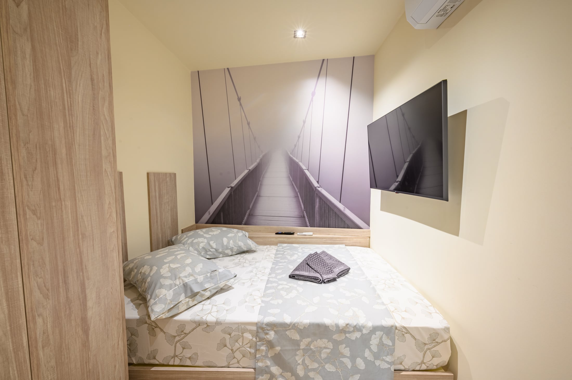 Apartment II — 22